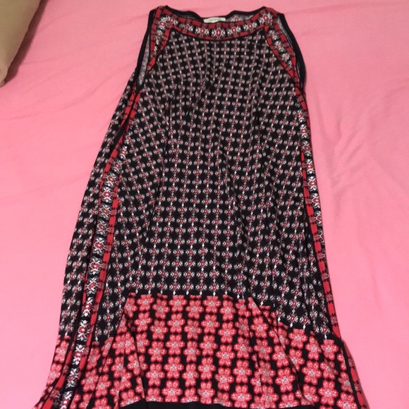 Clothes - Picture 1 of 2